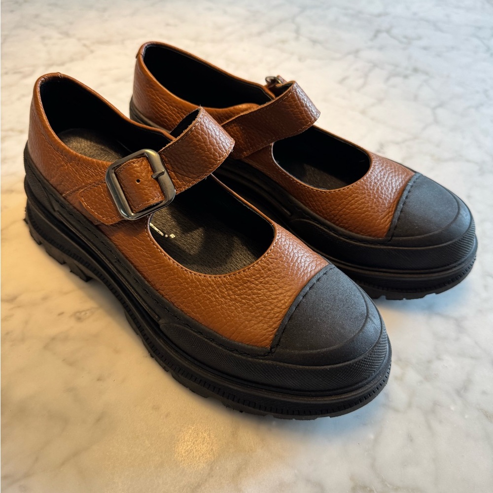 INTENTIONALLY BLANK Courtney Lug Sole Mary Jane (size 37)